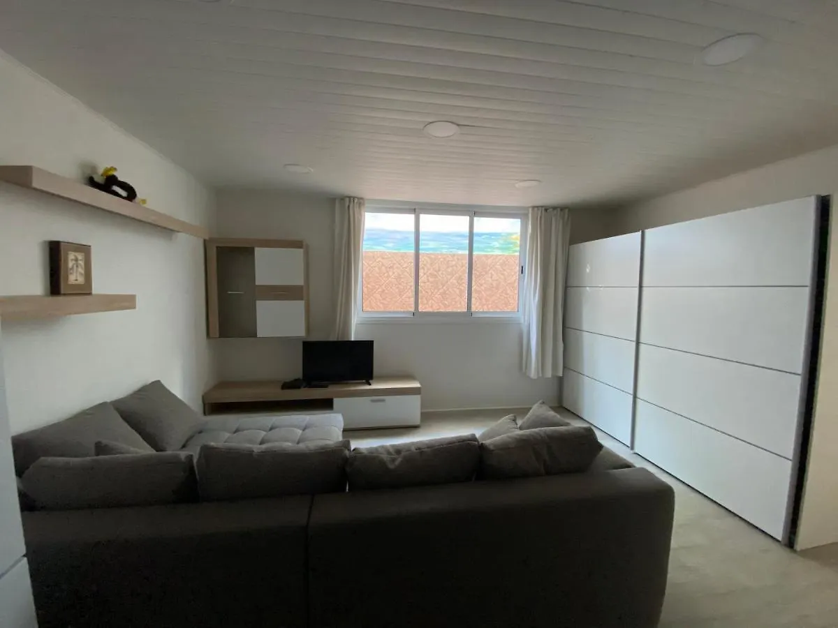 Villa Blanca Callao Salvaje