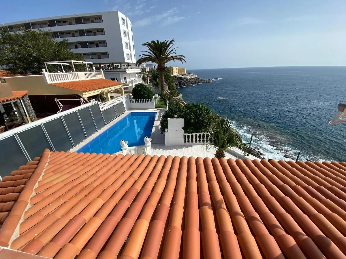 Villa Blanca Callao Salvaje