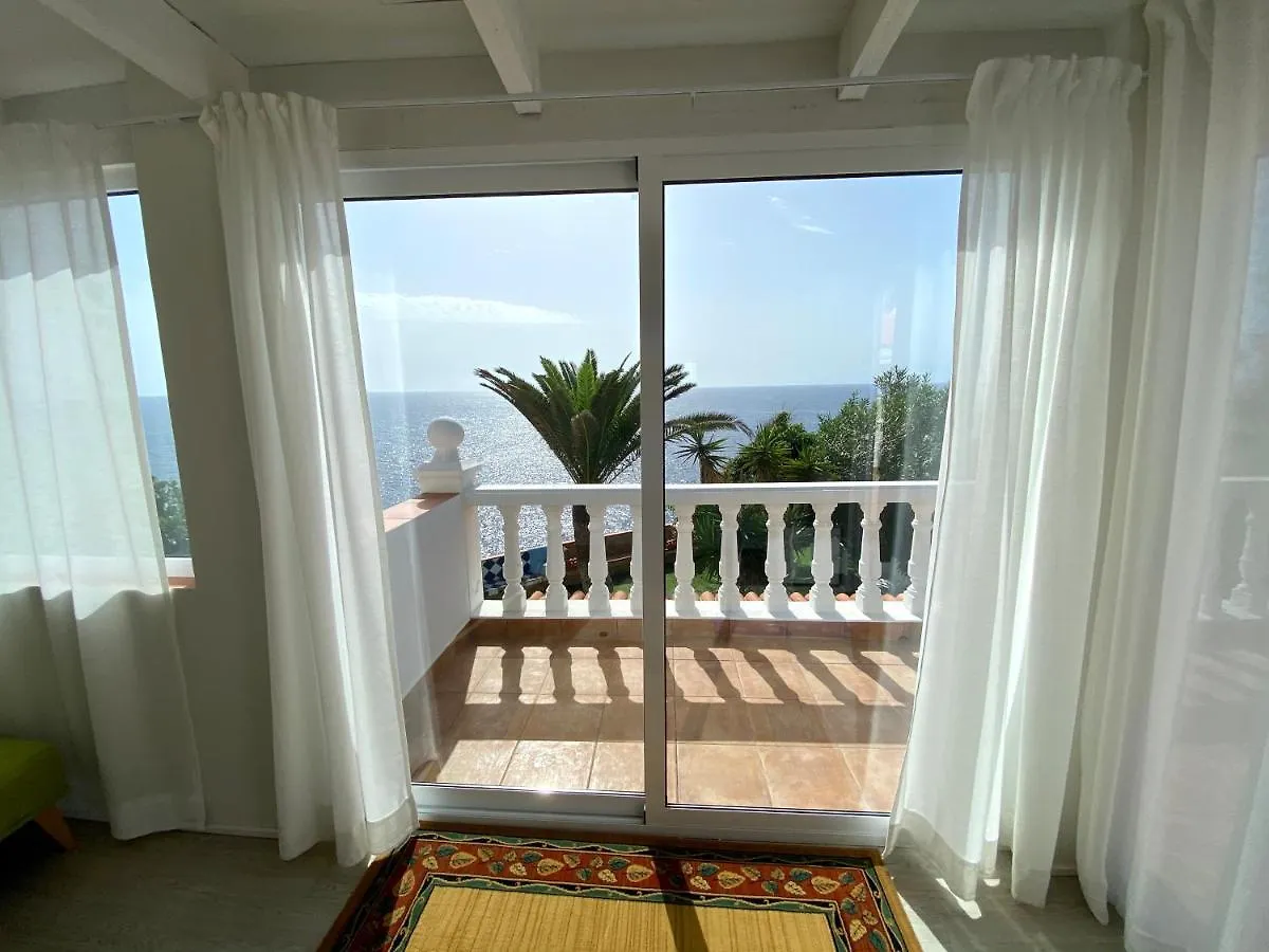 Villa Blanca Callao Salvaje
